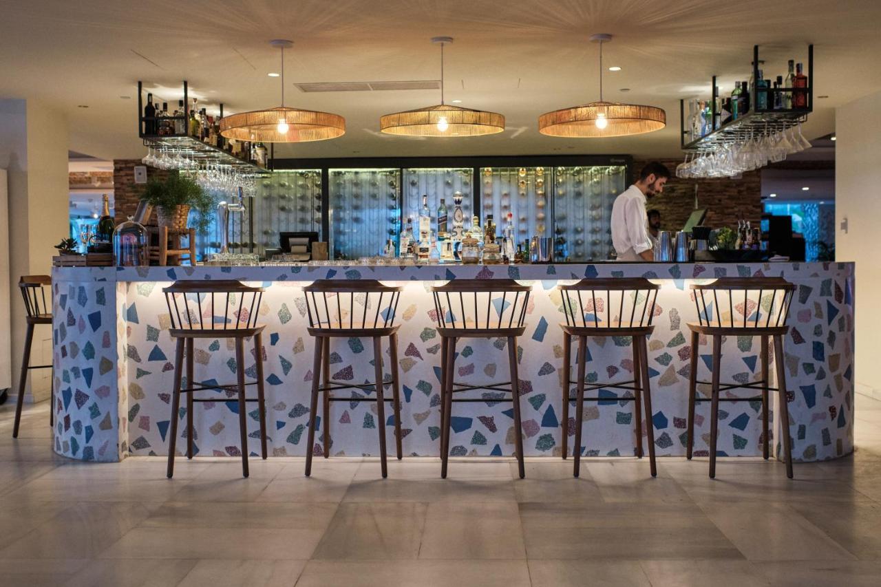 Me Ibiza - The Leading Hotels Of The World Santa Eularia des Riu Luaran gambar