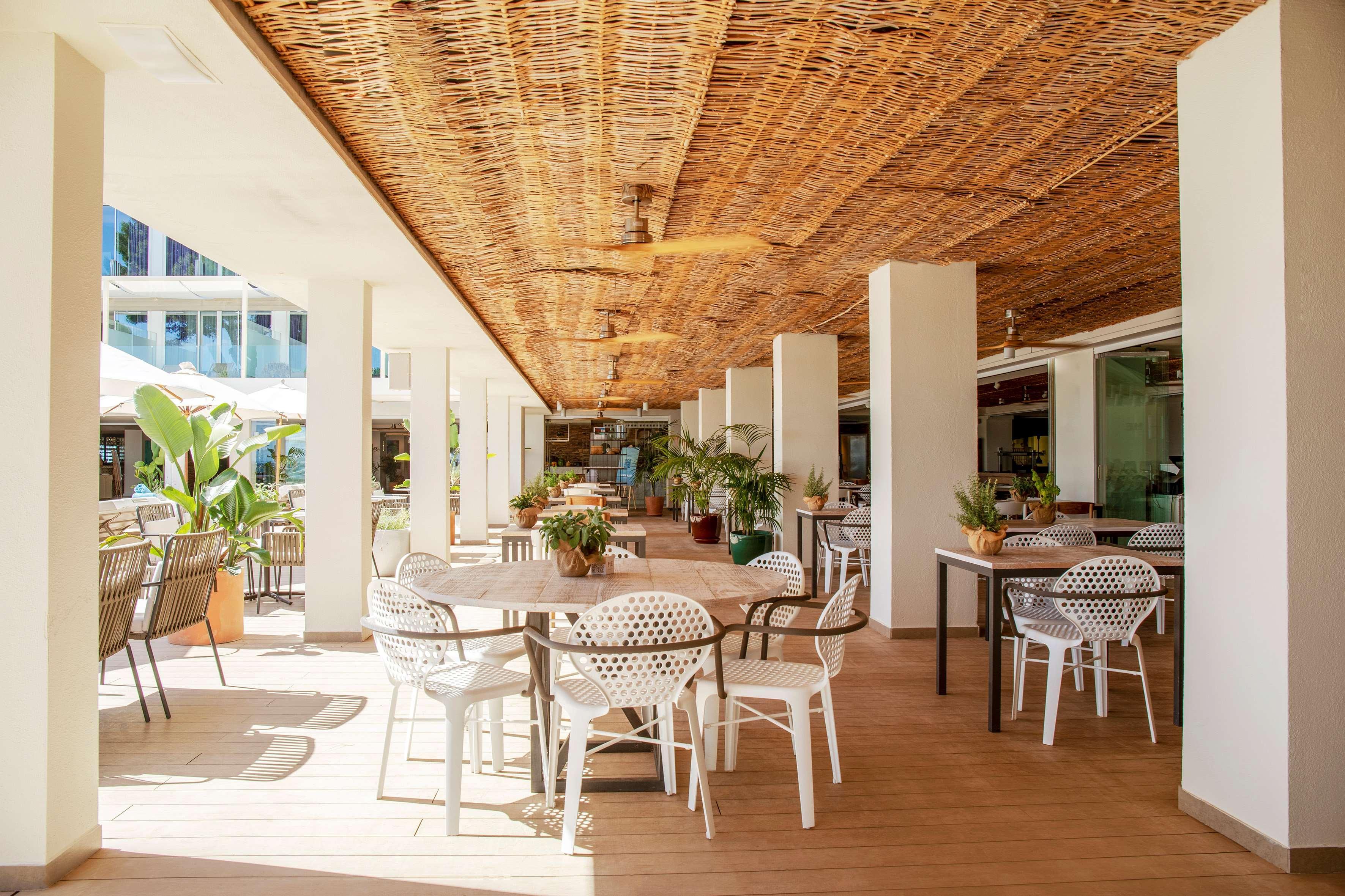 Me Ibiza - The Leading Hotels Of The World Santa Eularia des Riu Luaran gambar