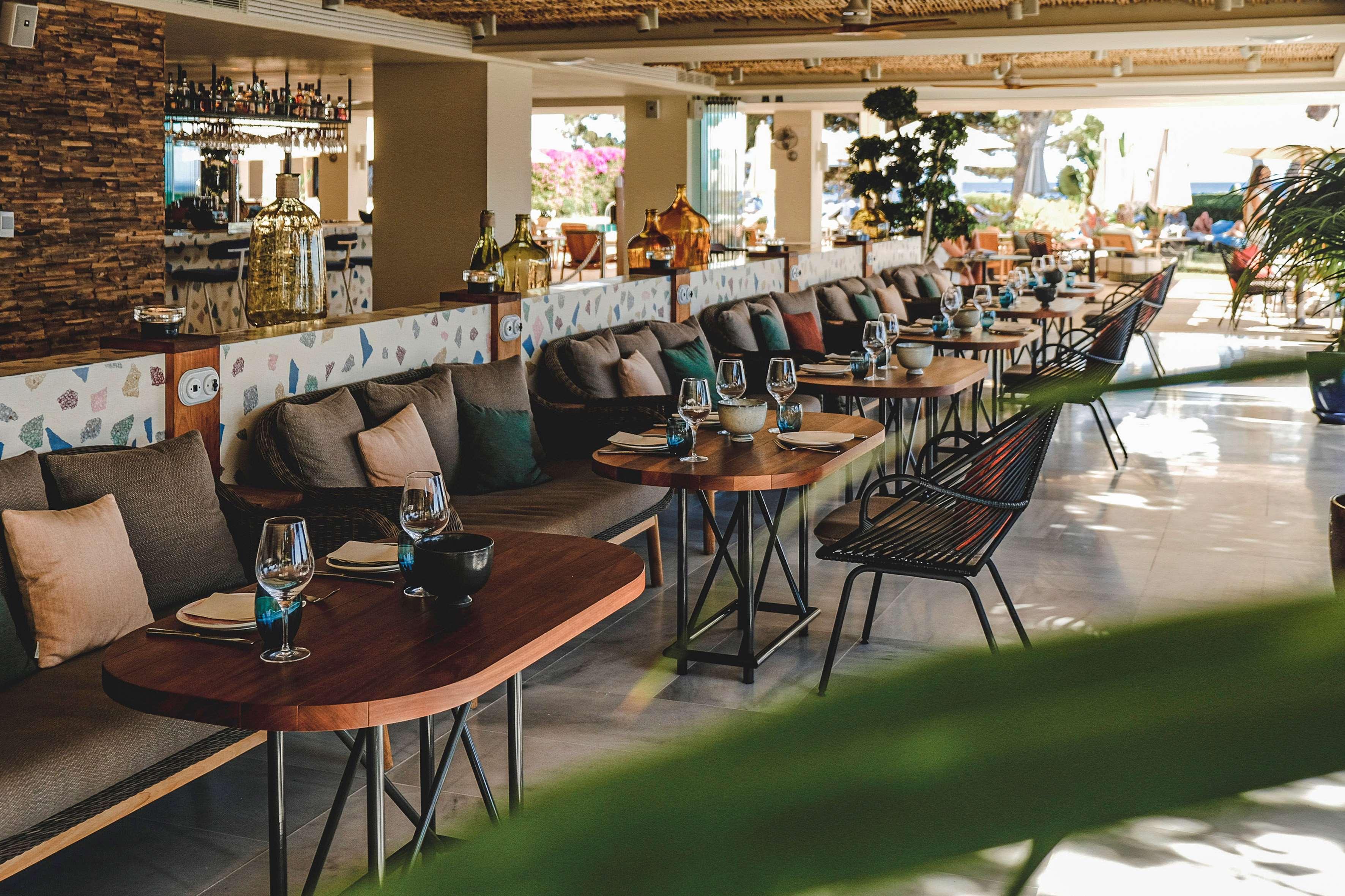 Me Ibiza - The Leading Hotels Of The World Santa Eularia des Riu Luaran gambar