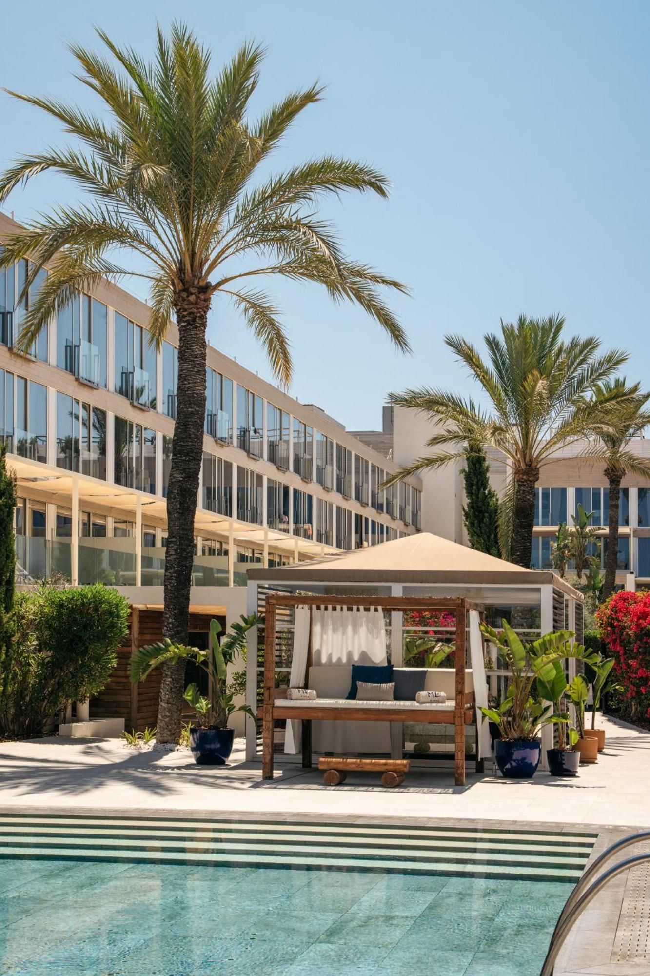 Me Ibiza - The Leading Hotels Of The World Santa Eularia des Riu Luaran gambar