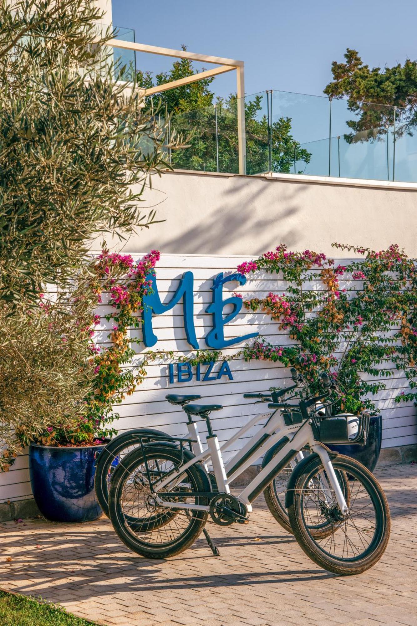 Me Ibiza - The Leading Hotels Of The World Santa Eularia des Riu Luaran gambar